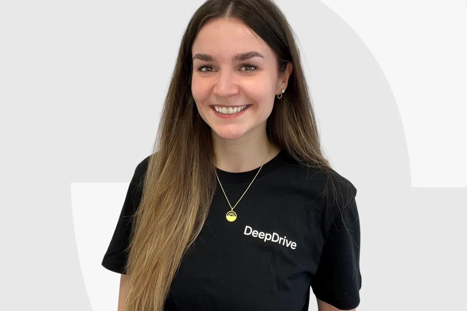 Anita Hemauer, People Specialist bei Deepdrive: „Ein wichtiges Learning war für uns, Mobilitätsangebote steuerlich möglichst effizient zu gestalten.“